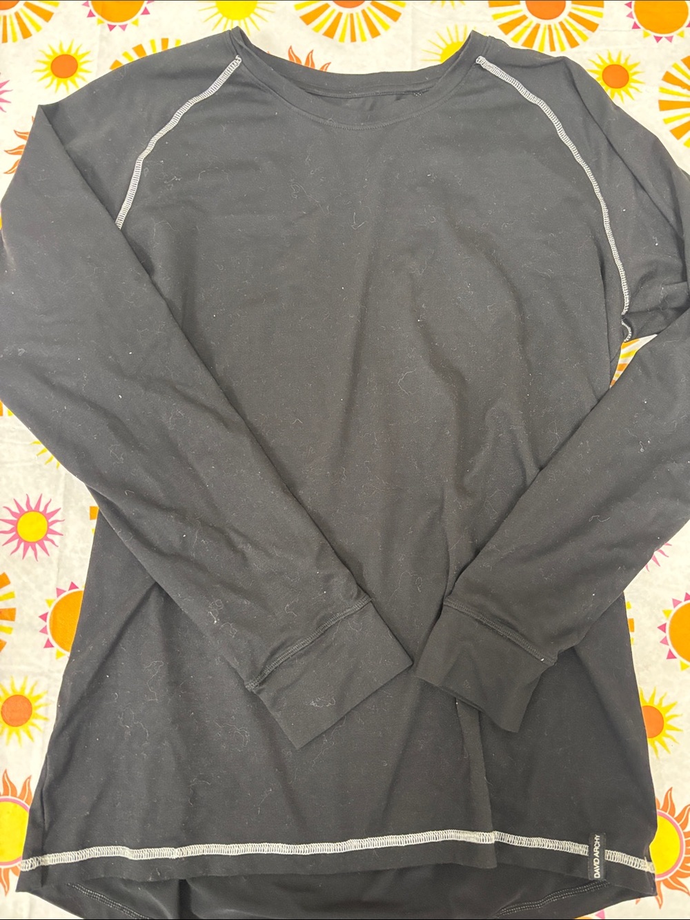 Men's Black Long-Sleeve Crew Shirt - Casual Thermal